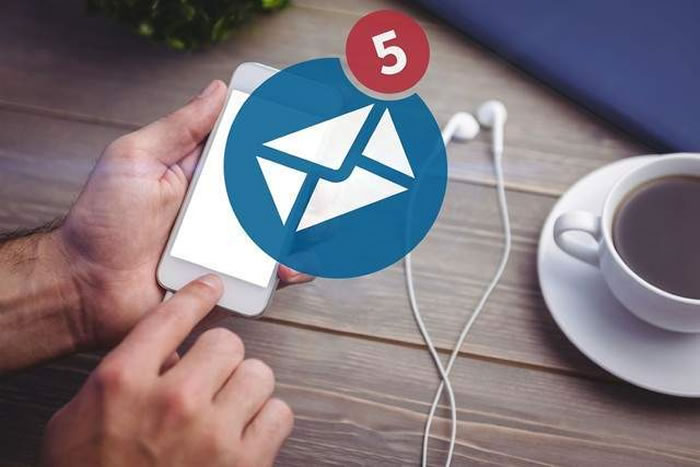 核心思路：下载 → 转换 → 添加